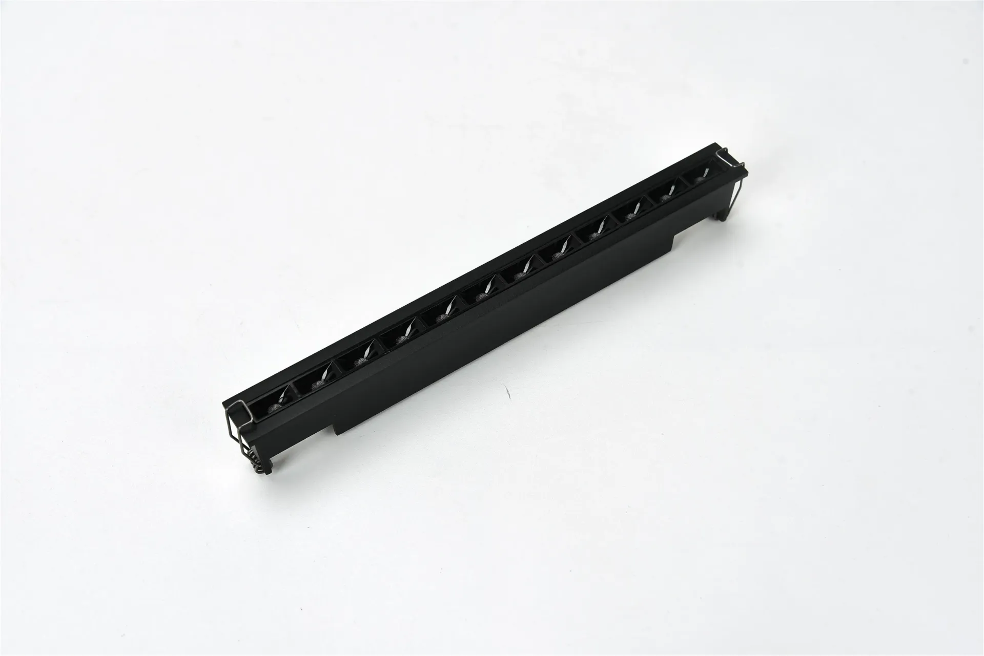 Breeze (BK-Black, 6W)