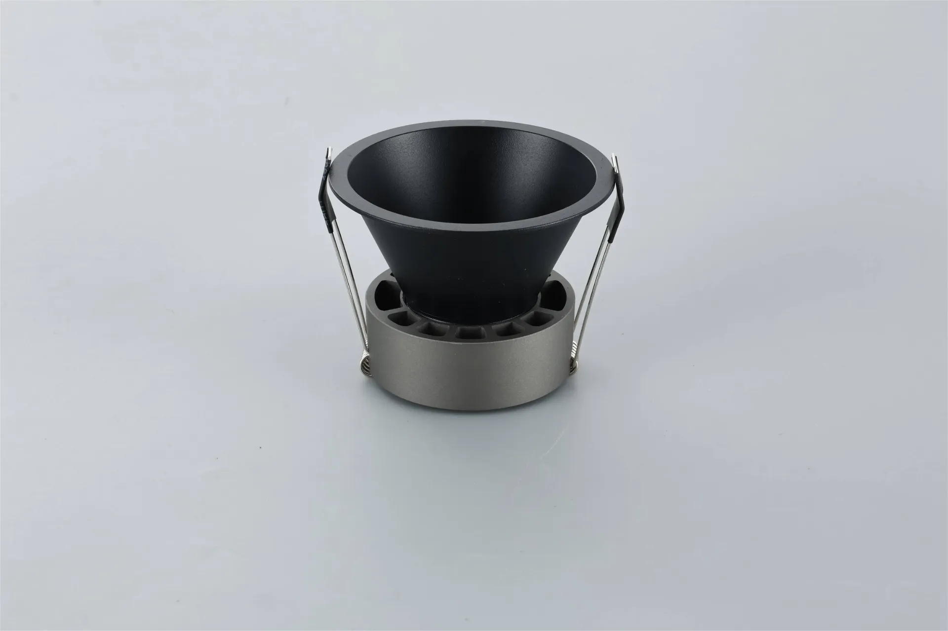 Pyramid (BK-Curve G BK, 7W)